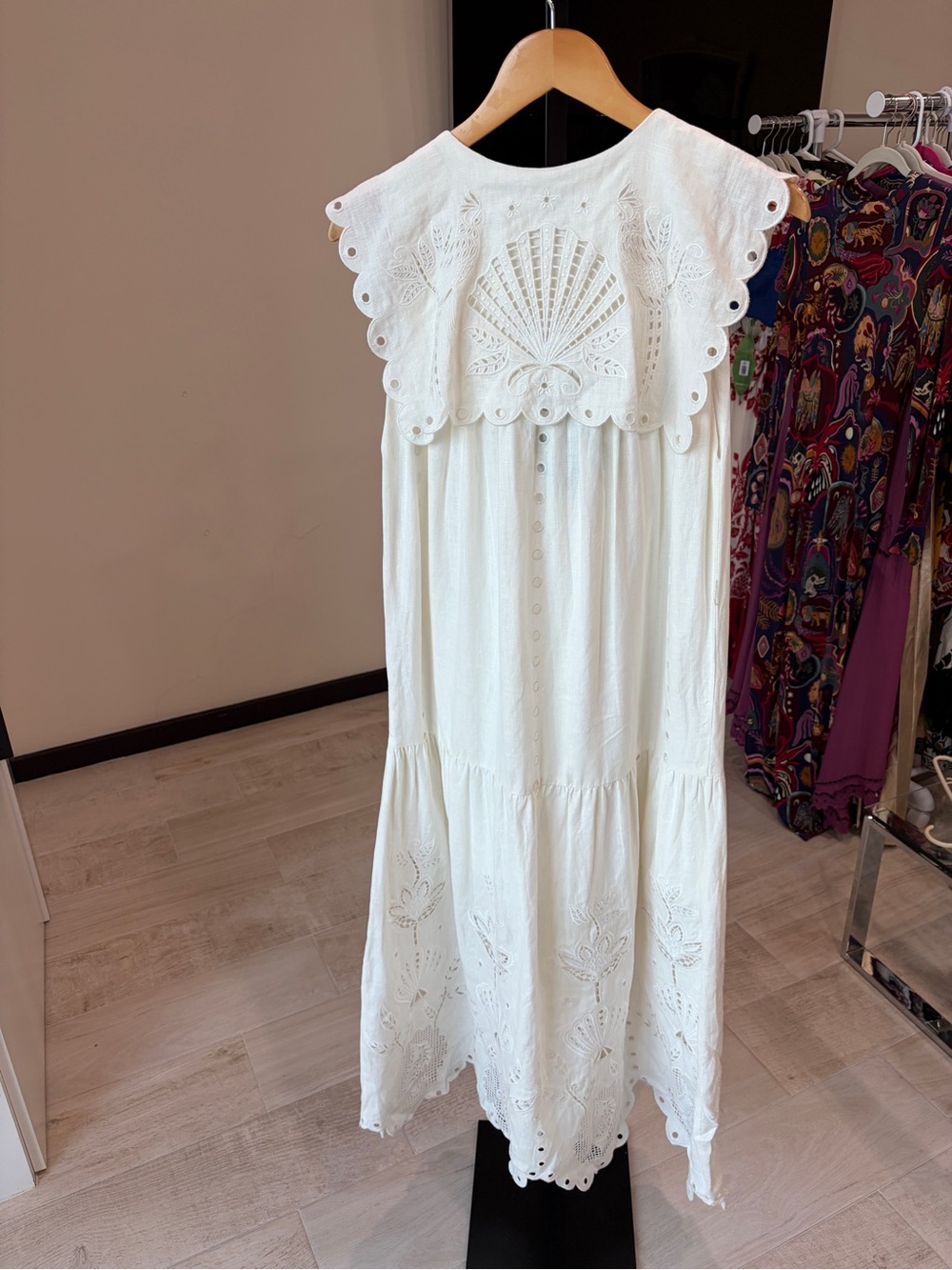 Farm Rio: Off-White Sleeveless Maxi Dress - Picture 8 of 11